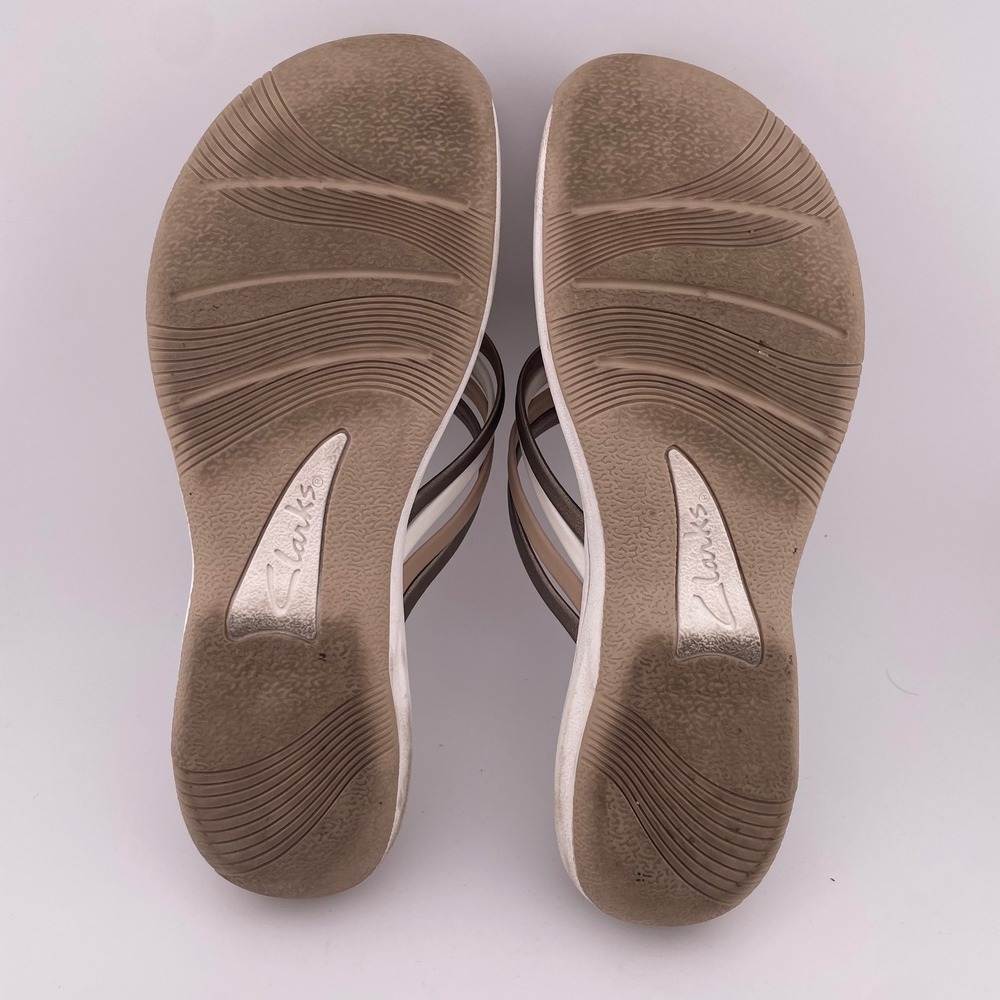 Clarks Cloudsteppers Arla Glison Brown Tan White Flip Flop Sandals Size 8 M - Picture 5 of 5